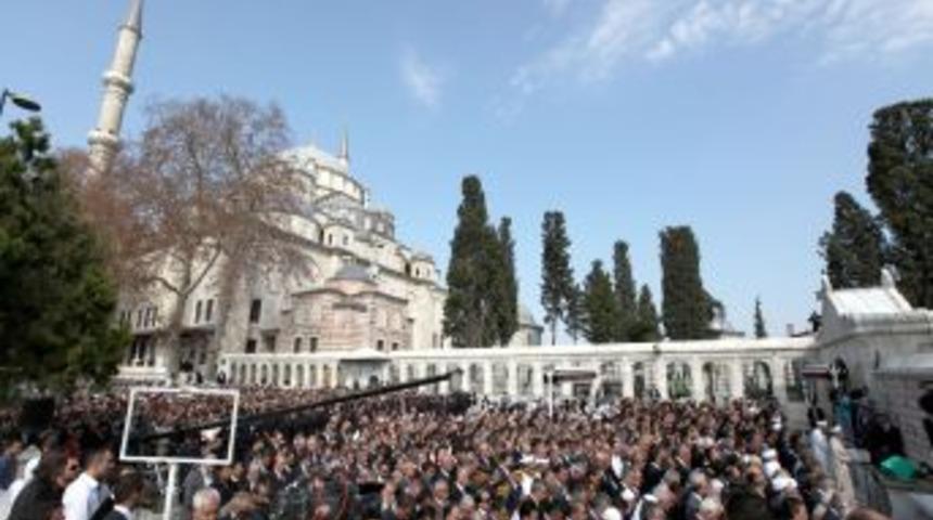 Tenzile Erdoğan son yolculuğuna uğurlanıyor