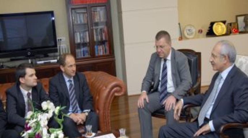 Kılı&ccedil;daroğlu, Almanya H&uuml;r Demokrat Parti milletvekilleri ile g&ouml;r&uuml;şt&uuml;