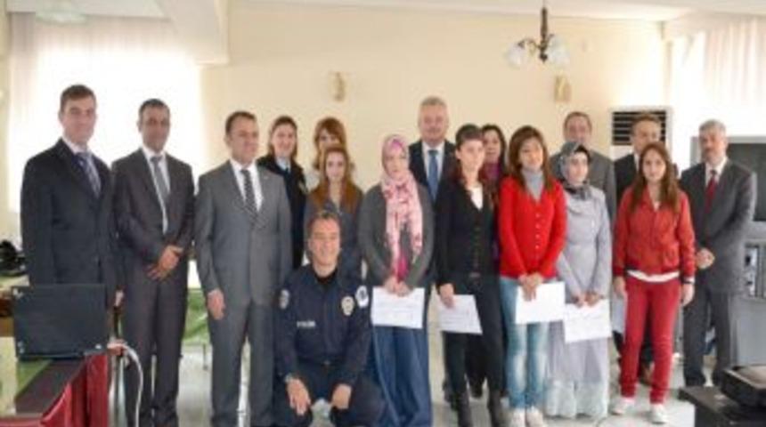 Umut Yıldızları sertifikalarını aldı