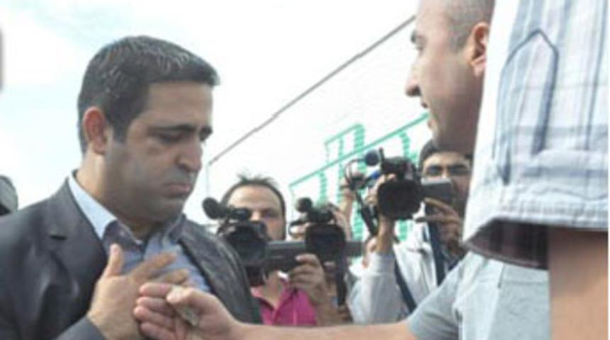 Polis ile vekilin 'Sen kimsin' tartışması