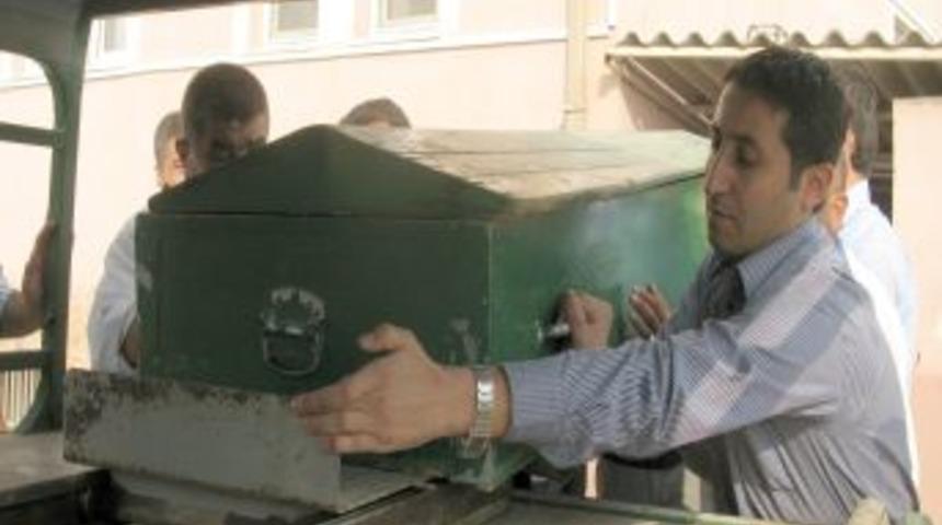 Elektrik akımına kapılan &ccedil;ocuk hayatını kaybetti