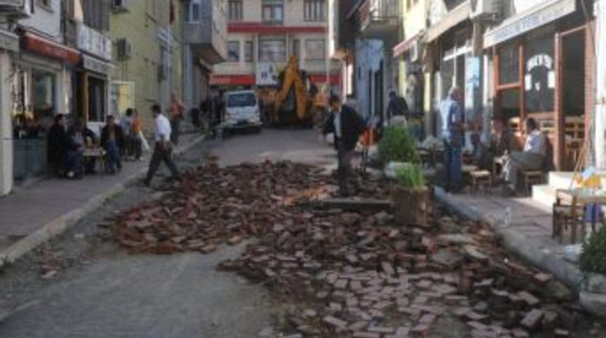 Orta Çarşı'da baskı beton çalışması başlatıldı