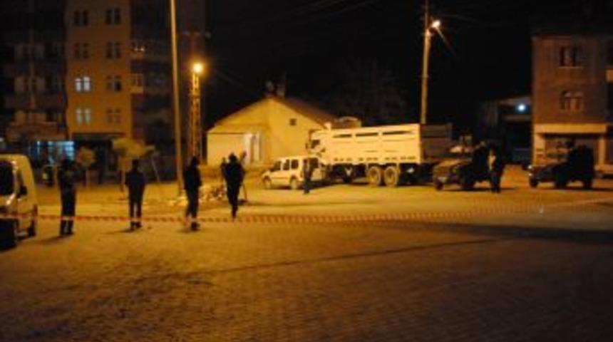 Hakkari’de patlama: 3 sivil yaralandı