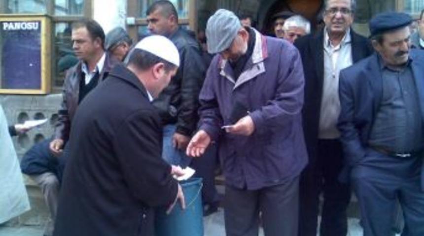 Yozgat&rsquo;ta Van i&ccedil;in 25 bin lira toplandı