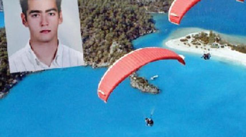 Gen&ccedil; m&uuml;hendis d&uuml;şmemek i&ccedil;in 4 dakika &ccedil;ırpındı