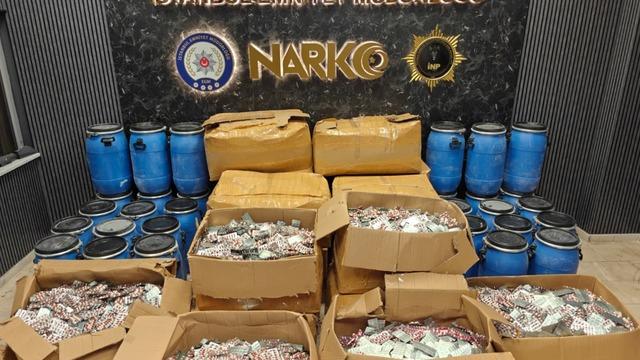 İstanbul'da uyuşturucu operasyonlarında 5 gözaltı