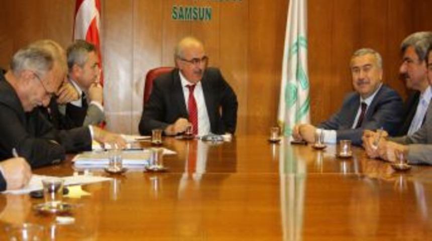 Milletvekili Demir: Sorunların &ccedil;&ouml;z&uuml;m&uuml;n&uuml;n en etkili yolu birebir g&ouml;r&uuml;şmektir