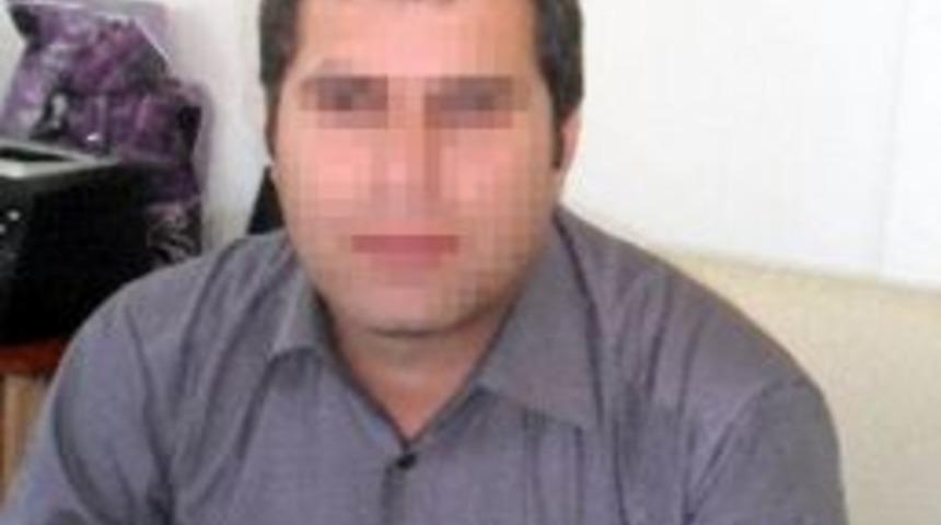 Hukuk fak&uuml;ltesi sekreteri g&uuml;venlik g&ouml;revlisini &lsquo;muşta&rsquo; ile darp etti