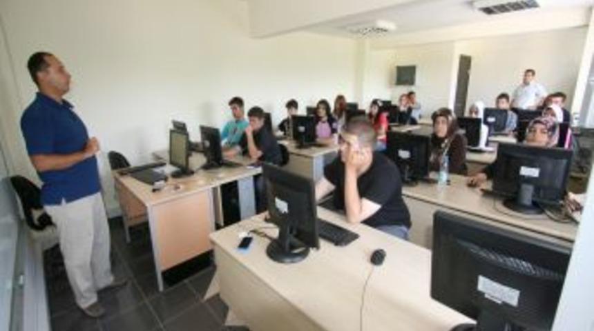 Erzurum B&uuml;y&uuml;kşehir Belediyesi Meslek Edindirme Kursları başladı