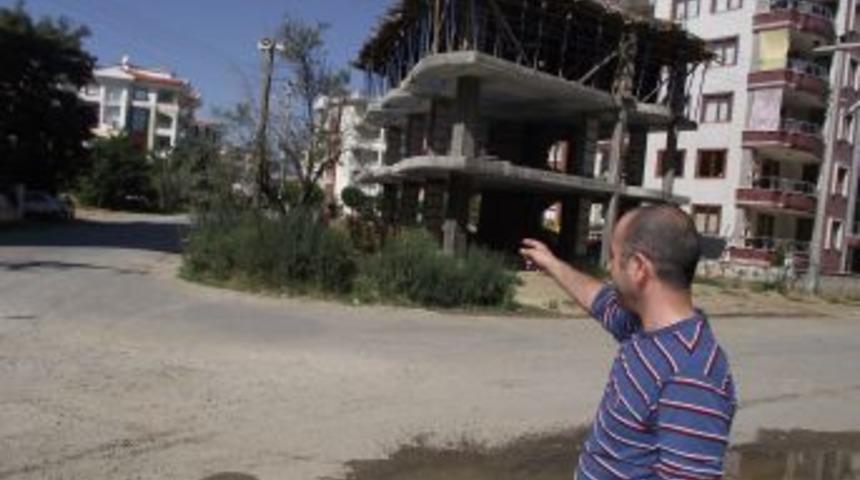 Mahalle sakinleri minare i&ccedil;in referanduma gidecek