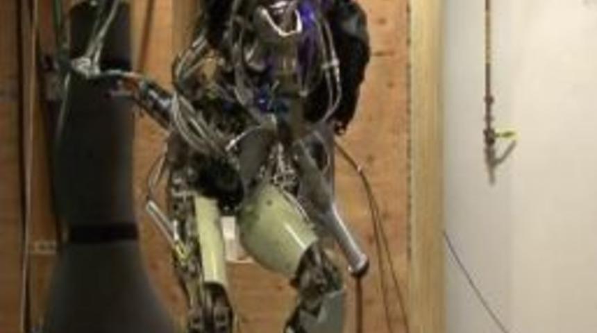 Asker robot 'PETMAN' ABD ordusunda g&ouml;reve başlıyor