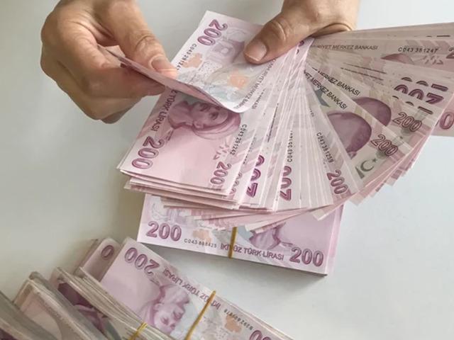 Emekli ve memur maaşı i&ccedil;in yeni hesap! Ocak 2027 zam tahminleri belli oldu