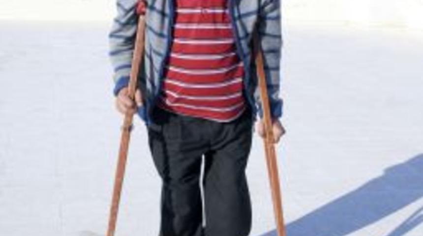 Engellinin 3 tekerli motosikletini &ccedil;aldılar