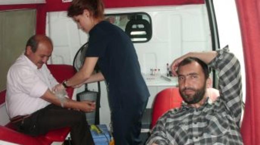 Alaplı Müftülüğü kan bağışı kampanyası düzenledi