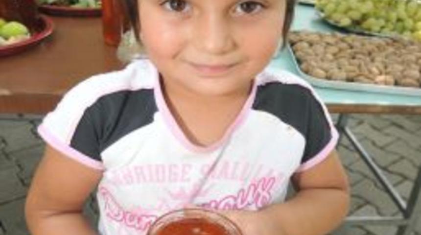 İzmir B&uuml;y&uuml;kşehir Belediyesi'nden 'organik bal' hizmeti