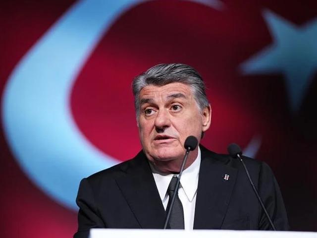 Beşiktaş Başkanı Serdal Adalı'dan genel kurula sert a&ccedil;ıklamalar! "Liderlikten ettiler"
