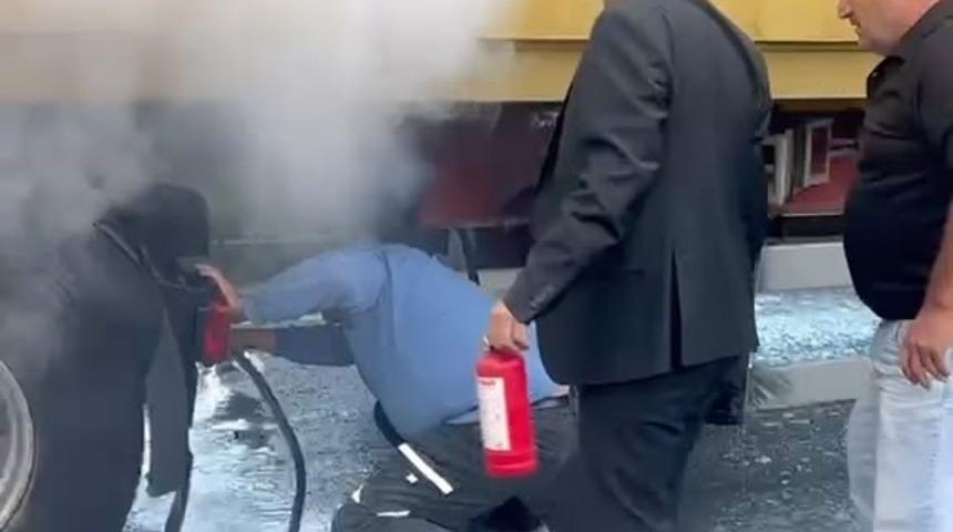 Bolu&rsquo;da yanan tıra ilk m&uuml;dahale vatandaşlardan geldi