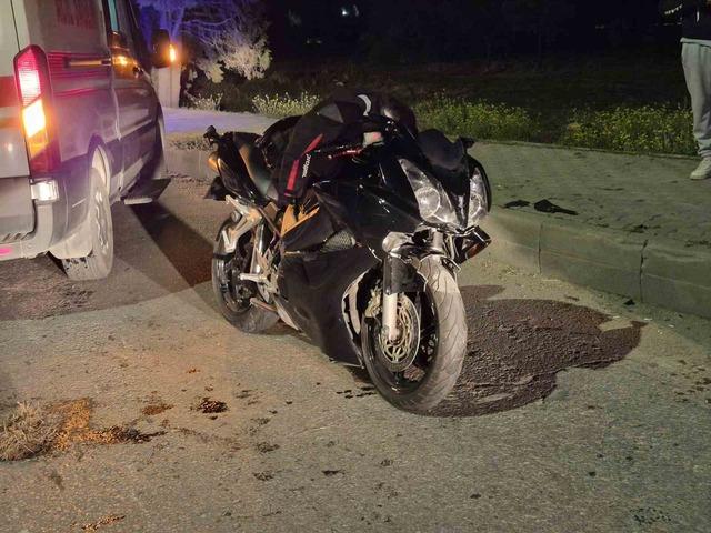 Eskişehir Çevre Yolu’nda motosiklet otomobile arkadan çarptı 1