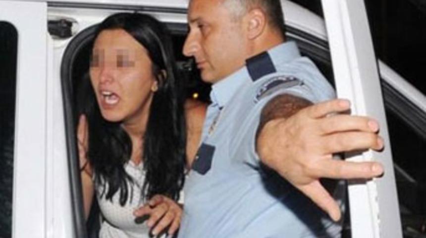 Anahtarı &uuml;zerinde bulunan taksiyi ka&ccedil;ırdı!