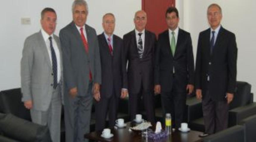 Pursaklar Belediye Başkanı'ndan THK &uuml;niversitesine ziyaret