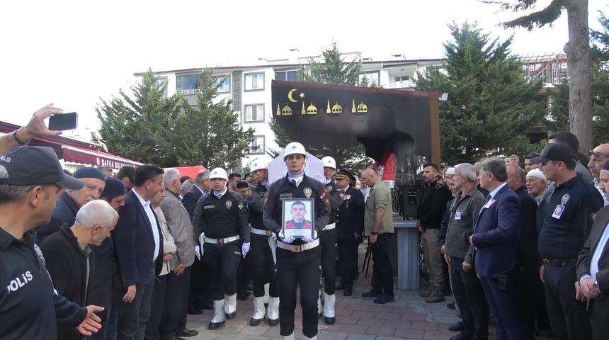Tekne kazasında &ouml;len polis memuru Numan Şen, son yolculuğuna uğurlandı