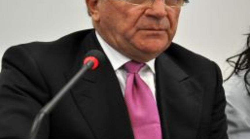 Van'da eski camilerin ayakta kalması Avrupalı m&uuml;hendisleri şaşırttı