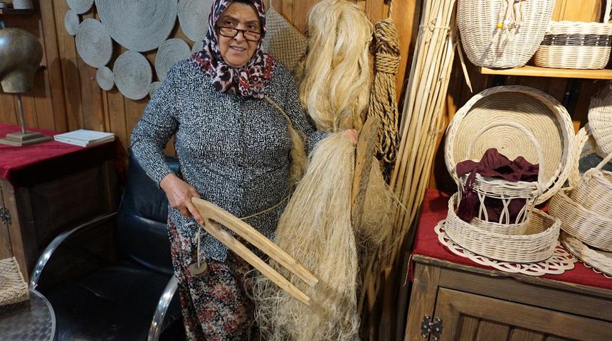 'Erkek işi' dediler, dinlemedi 'Raife Usta' oldu! İstanbul'un fethinden beri sanata d&ouml;n&uuml;şt&uuml;