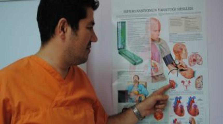 Dengesiz beslenmeye bağlı şişmanlık kalbi yoruyor