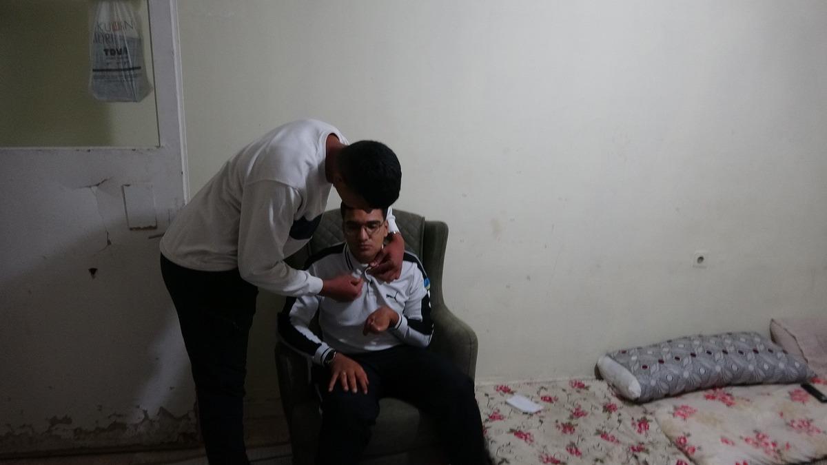 Elini makineye kaptırdı: Parmak başı 100 bin teklif ettiler! "Bağırdım, &ccedil;ağırdım dalga ge&ccedil;tiğimi sandılar..." 2