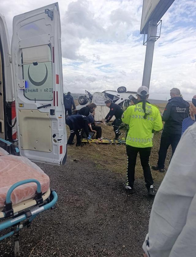Muratlı - Tekirdağ yolunda feci kaza: 1 &ouml;l&uuml;, 3 yaralı 2