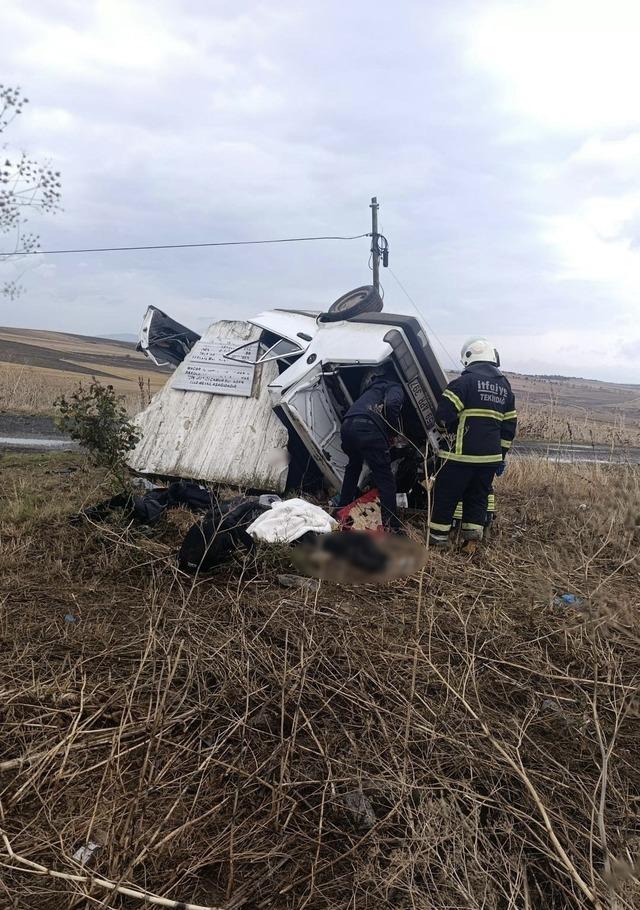 Muratlı - Tekirdağ yolunda feci kaza: 1 &ouml;l&uuml;, 3 yaralı 1