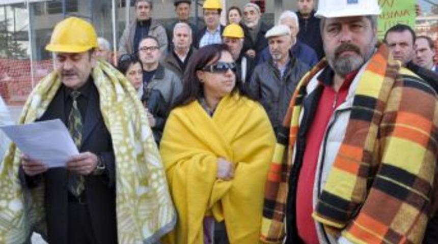 GAZDAŞ &ouml;n&uuml;nde battaniyeli doğalgaz eylemi