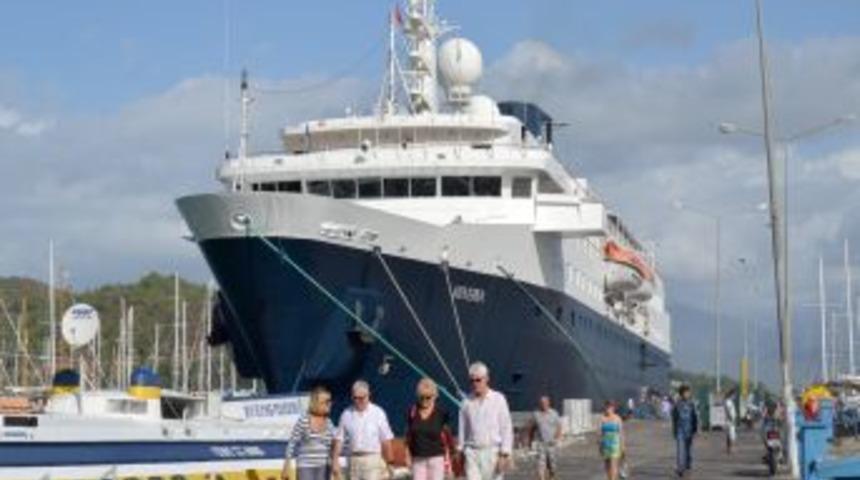 Kruvaziyer limanı olmayan Fethiye, 300 kişilik gemilere seviniyor