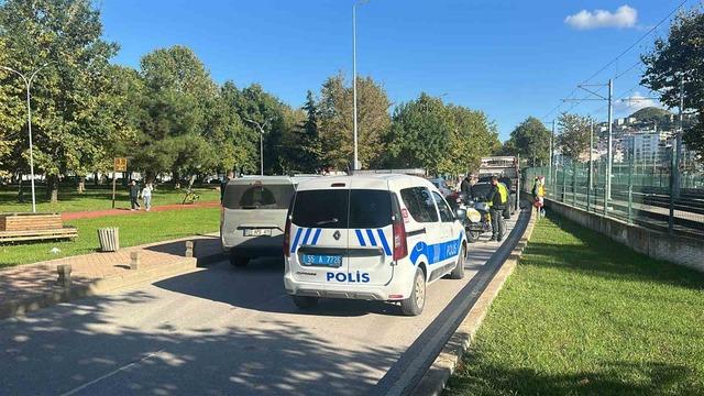 Samsun&rsquo;da otomobil ile motosiklet &ccedil;arpıştı: 2 yaralı 2