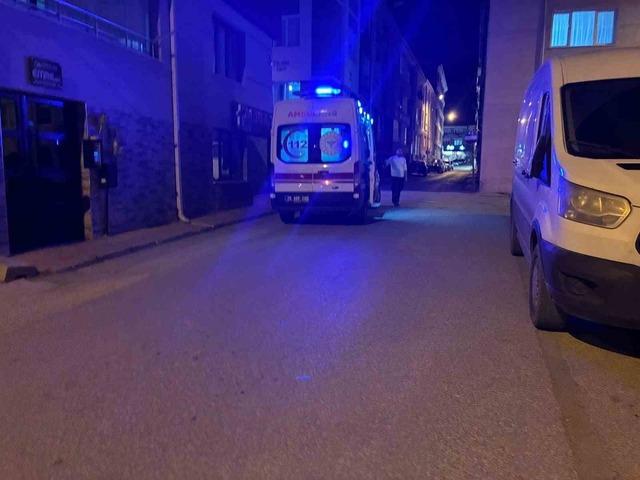 Eskişehir’de otomobile yandan çarpan motosikletli yaralandı 1