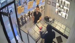 Kuyumcuyu soyacaktı, tuzağa d&uuml;şt&uuml;