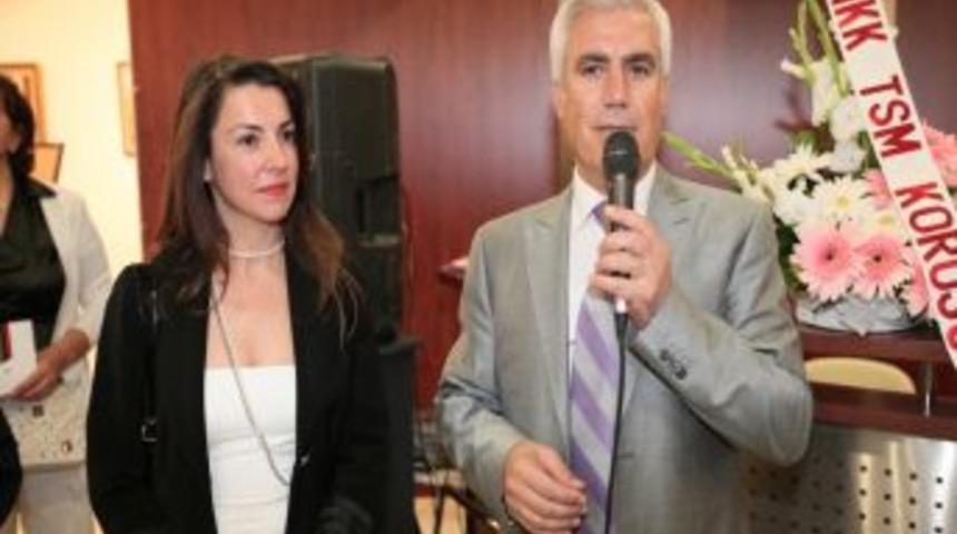 Ressam Vildan Ezik, 4. kişisel sergisini Nil&uuml;fer'de a&ccedil;tı