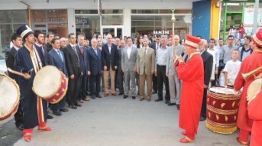 Tuzla İmam Hatip Lisesi Mezunları Derneği a&ccedil;ıldı