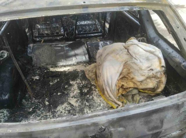 Yer: Eskişehir! Kundaklandığı iddia edilen otomobil k&uuml;le d&ouml;nd&uuml; 2