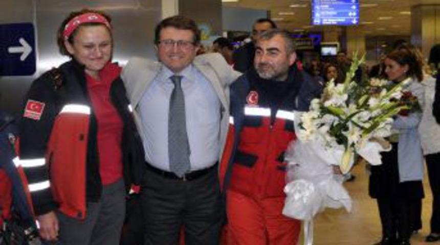 "R&uuml;yamda g&ouml;rd&uuml;ğ&uuml;m bebeği enkazdan &ccedil;ıkardım"