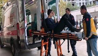 Motosikletin tekerini tamir etmeye &ccedil;alışırken parmağı koptu