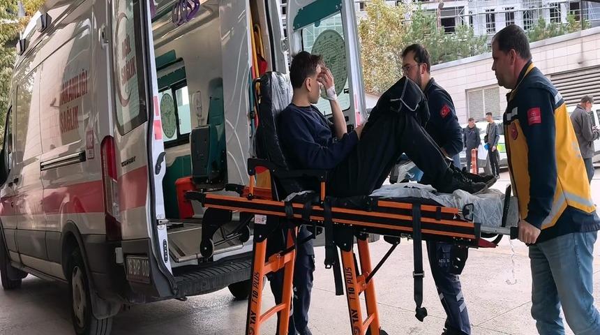 Motosikletin tekerini tamir etmeye &ccedil;alışırken parmağı koptu