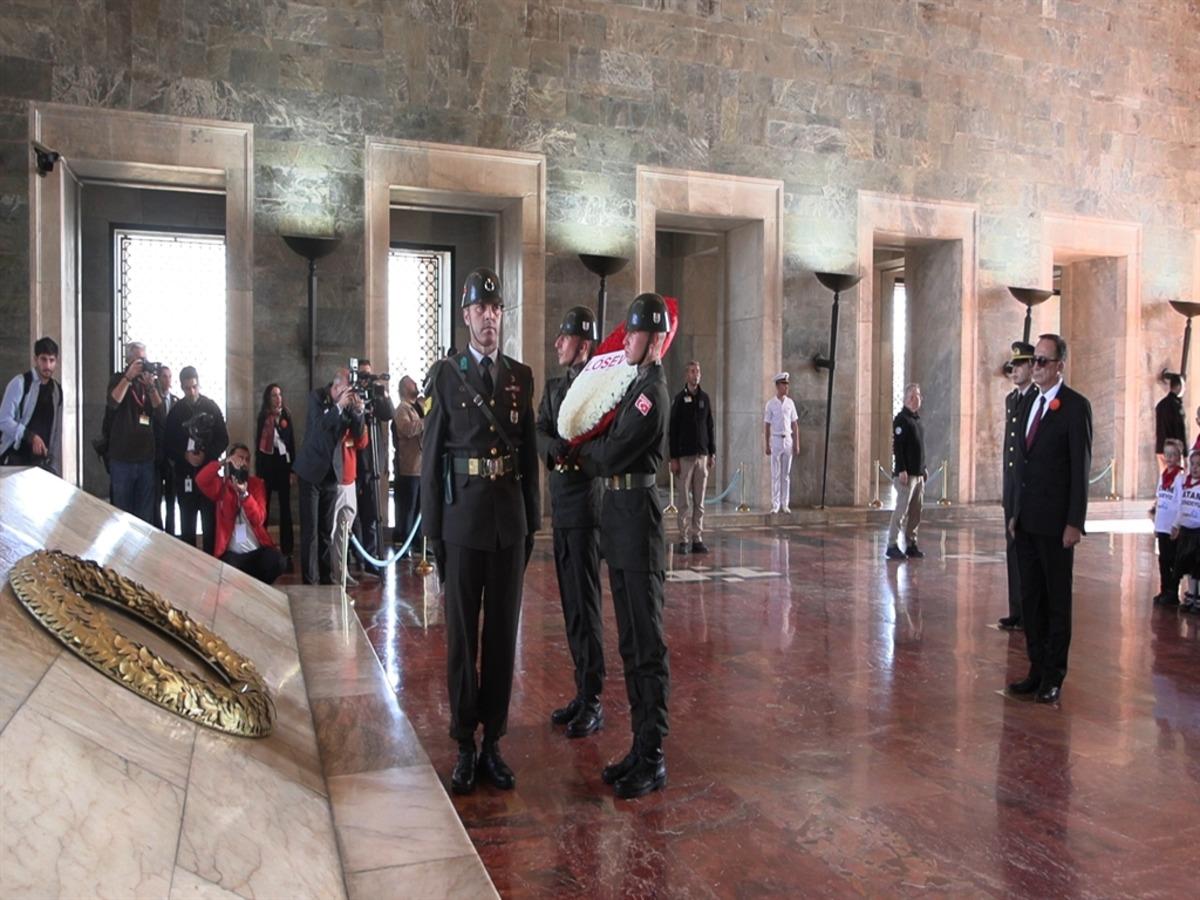 L&Ouml;SEV den Anıtkabir&rsquo;e 100 bin kişilik ziyaret 5