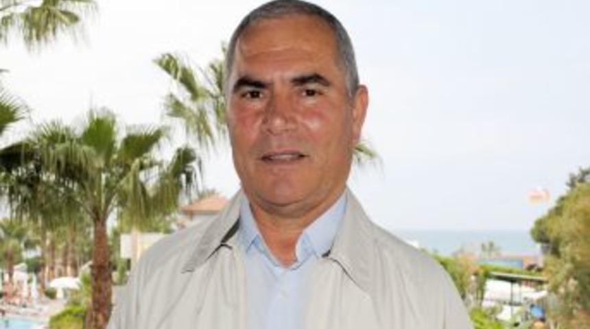 Ilıca Belediyesi, deprem b&ouml;lgesine 70 koli yardım malzemesi g&ouml;nderdi