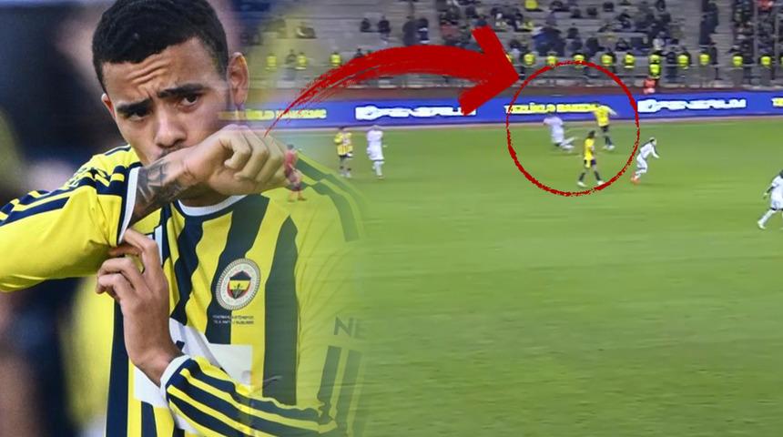 Hazılık ma&ccedil;ında şok! Greenwood rakibine tekme attı, kırmızı kart g&ouml;rd&uuml;