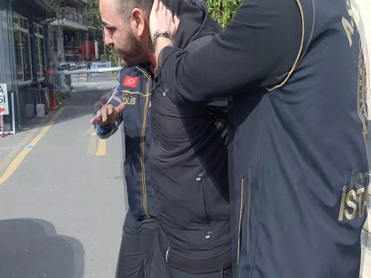 Gaziosmanpaşa da 30 yıl hapis cezasıyla aranan firari h&uuml;k&uuml;ml&uuml; yakalandı 2