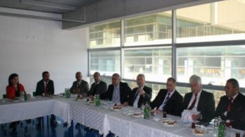 Yaşı b&uuml;y&uuml;k &ccedil;ocuklar YS&Ouml;P&rsquo;le yeniden eğitime kazandırılıyor