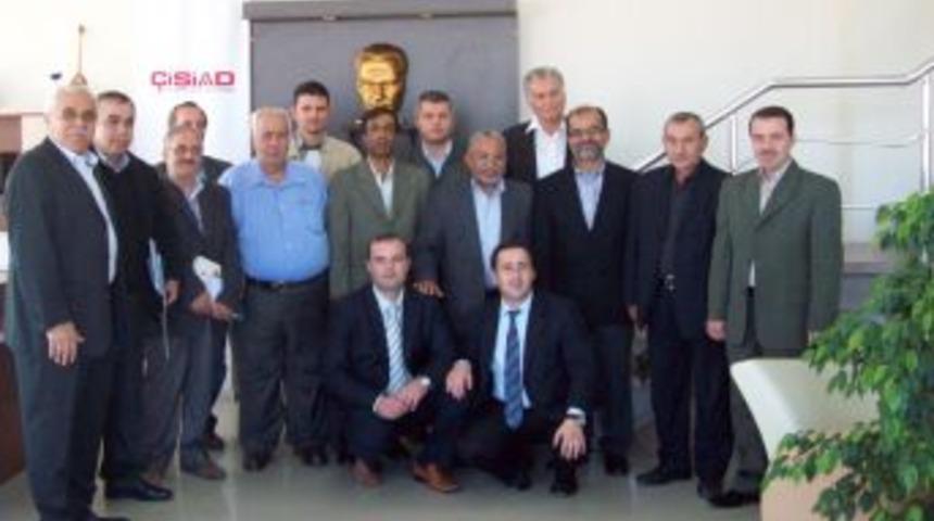 &Ccedil;İSİAD &uuml;yeleri &Uuml;rd&uuml;nl&uuml; işadamlarıyla buluştu