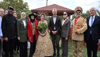 Edirne'de 'Meri&ccedil; Alibeyk&ouml;y Fıstık Hasadı Şenliği' d&uuml;zenlendi