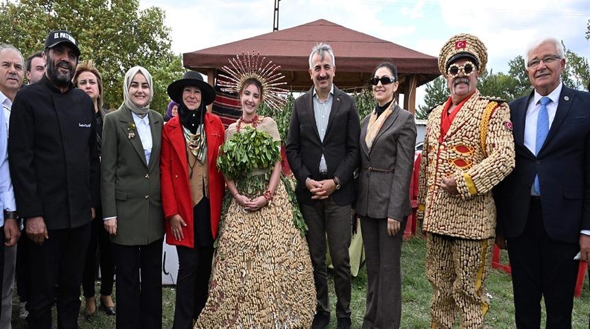 Edirne'de 'Meri&ccedil; Alibeyk&ouml;y Fıstık Hasadı Şenliği' d&uuml;zenlendi